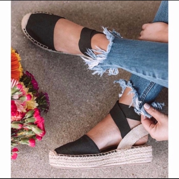 Soda Shoes - NIB Black Espadrille Flatform Shoes